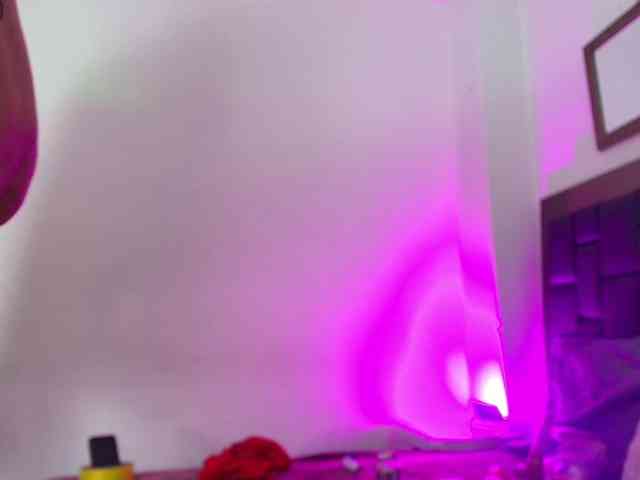 EllenaBoobs webcam