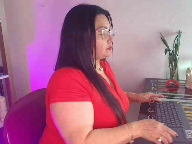 EllenaBoobs webcam