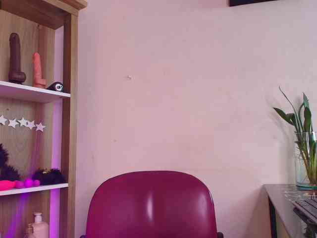EllenaBoobs webcam
