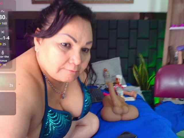 EllenaBoobs webcam