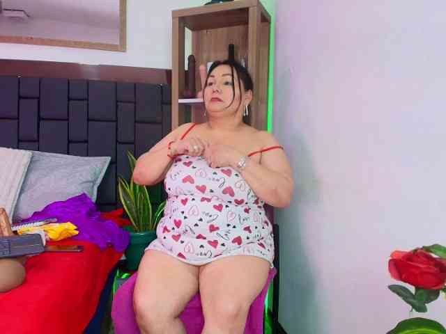 EllenaBoobs webcam