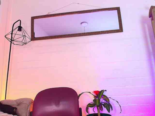 EllenaBoobs webcam