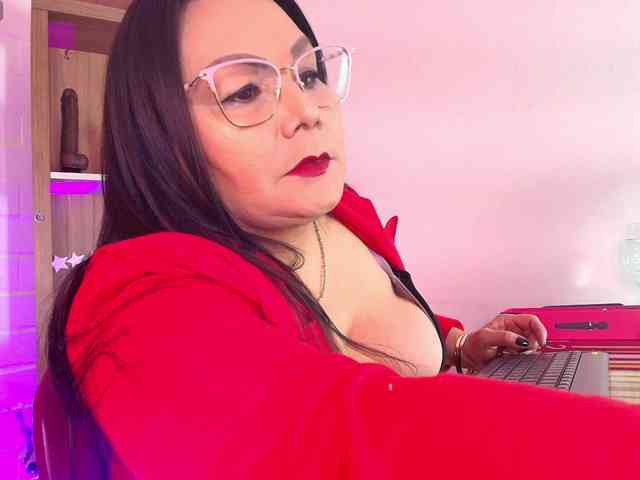 EllenaBoobs webcam