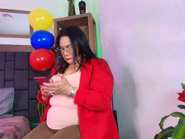 EllenaBoobs