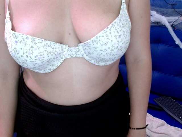 Alanaa-sweety2 live cam on BongaCams