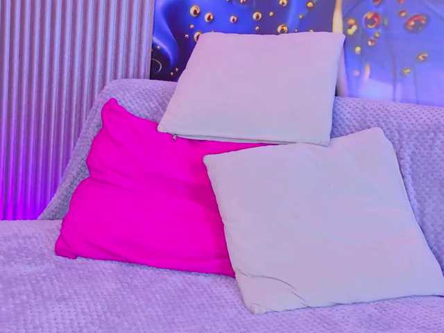 SCARLETTE04 live cam on BongaCams