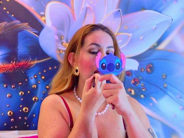 SCARLETTE04 live cam on BongaCams