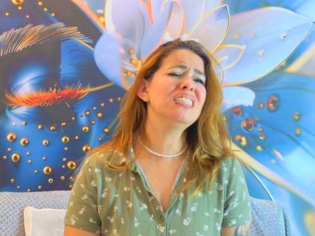 SCARLETTE04 live cam on BongaCams
