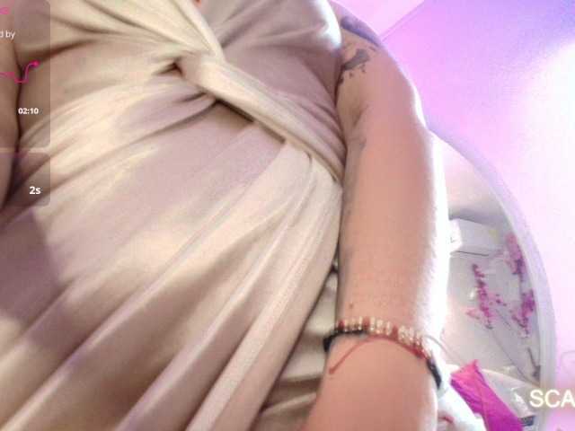 SCARLETTE04 live cam on BongaCams