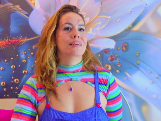 SCARLETTE04 live cam on BongaCams