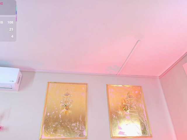 SCARLETTE04's BongaCams show and profile