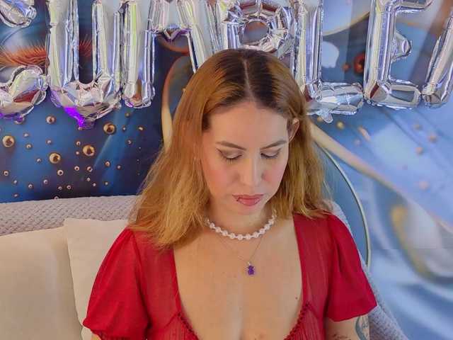 SCARLETTE04 live cam on BongaCams