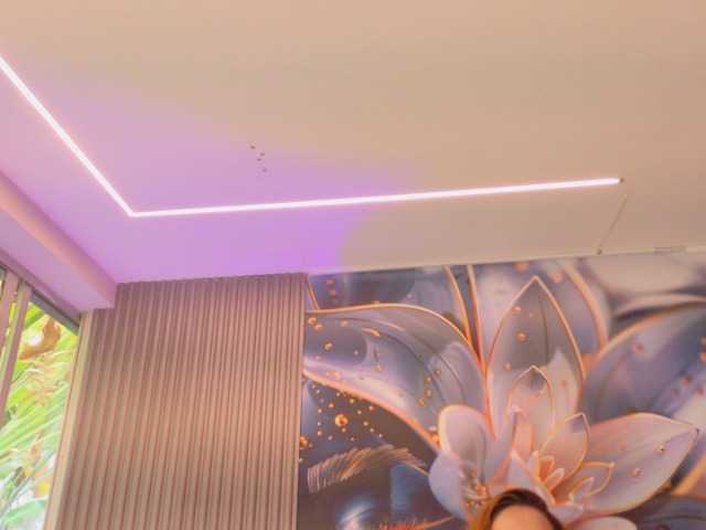 SCARLETTE04 live cam on BongaCams