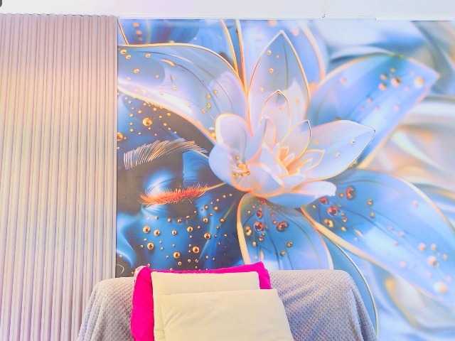 SCARLETTE04 live cam on BongaCams