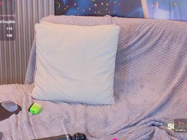 SCARLETTE04 live cam on BongaCams