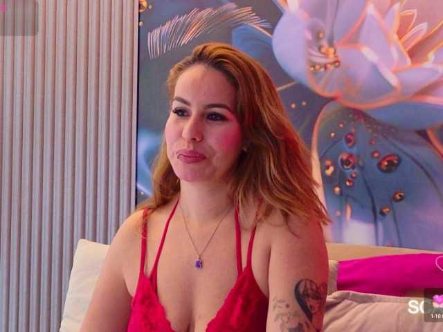 SCARLETTE04 live cam on BongaCams