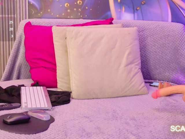 SCARLETTE04 live cam on BongaCams