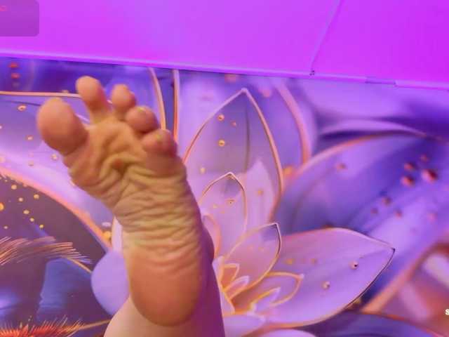 SCARLETTE04 live cam on BongaCams