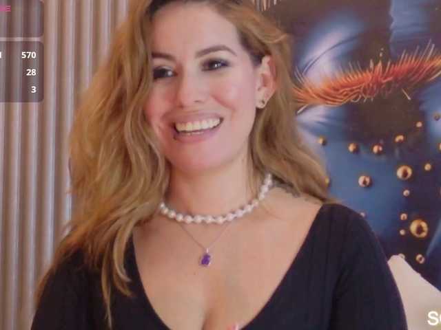 SCARLETTE04 live cam on BongaCams