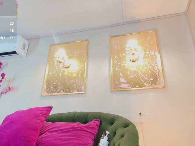 SCARLETTE04's BongaCams show and profile