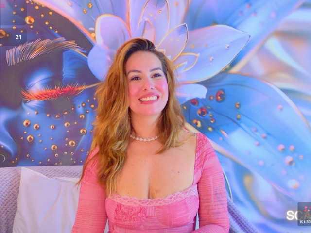 SCARLETTE04 live cam on BongaCams