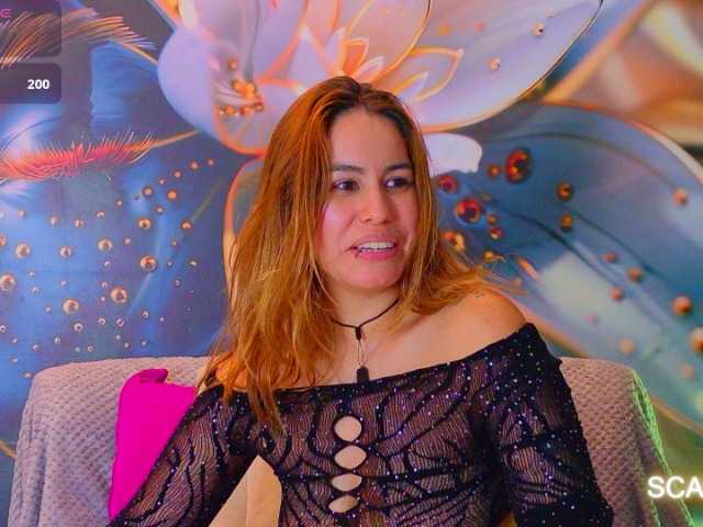 SCARLETTE04 live cam preview