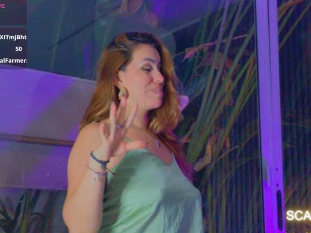 SCARLETTE04 live cam on BongaCams