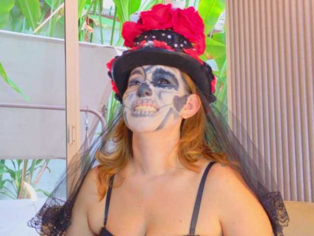 SCARLETTE04 live cam on BongaCams