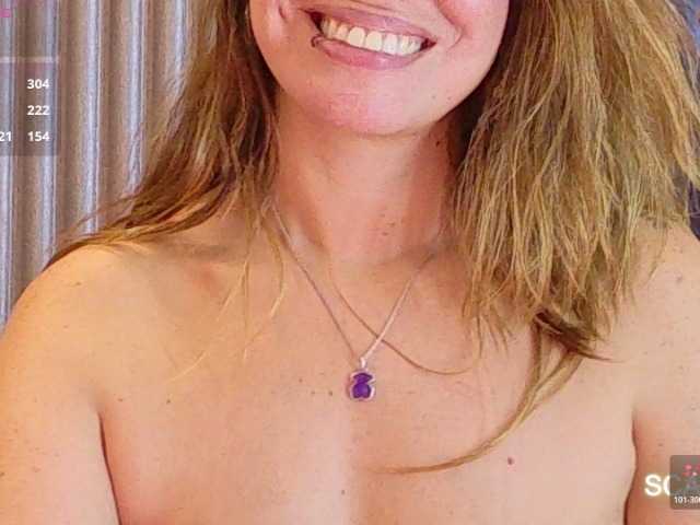 SCARLETTE04 live cam on BongaCams