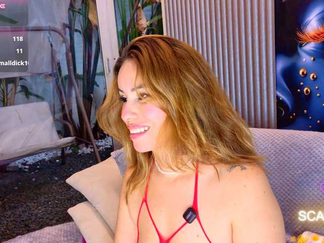 SCARLETTE04 live cam on BongaCams