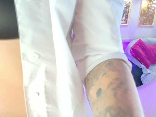 SCARLETTE04 live cam on BongaCams