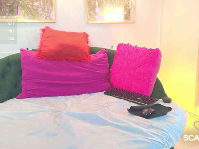 SCARLETTE04 webcam