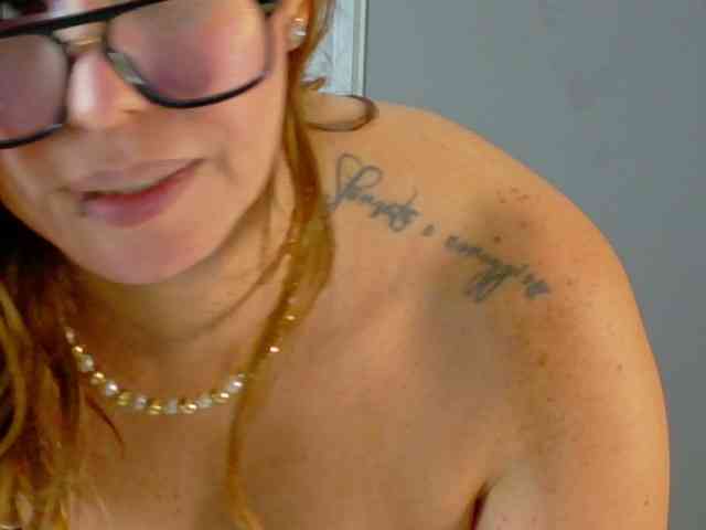 SCARLETTE04 webcam