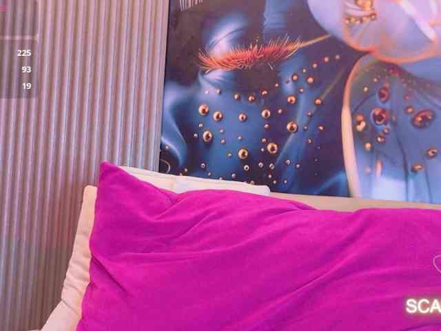 SCARLETTE04 webcam