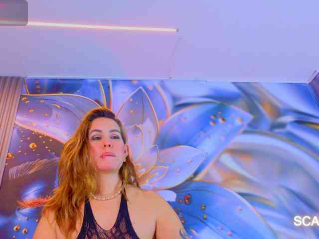 SCARLETTE04 webcam