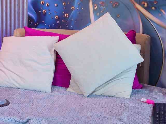 SCARLETTE04 webcam