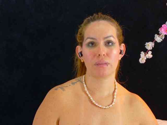 SCARLETTE04 webcam