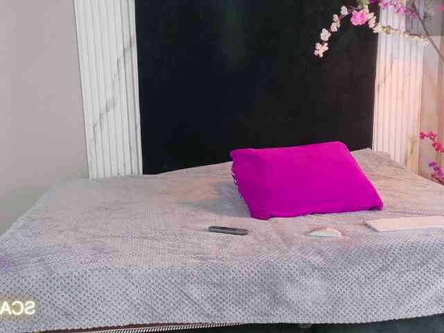SCARLETTE04 webcam