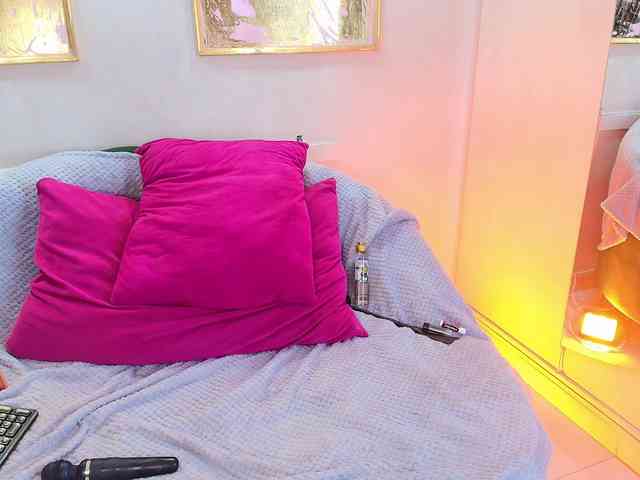 SCARLETTE04 webcam