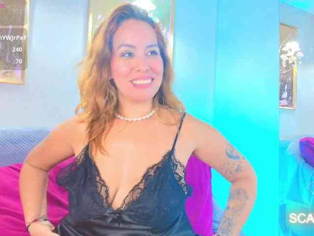 SCARLETTE04 webcam