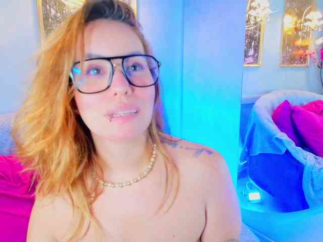 SCARLETTE04 webcam