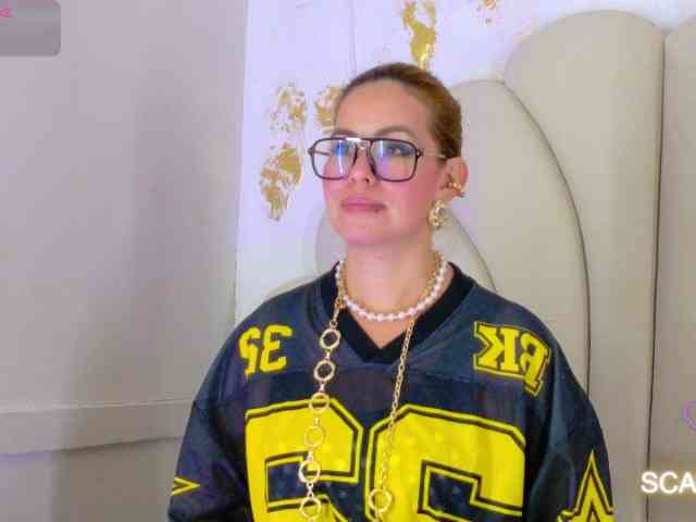 SCARLETTE04 webcam