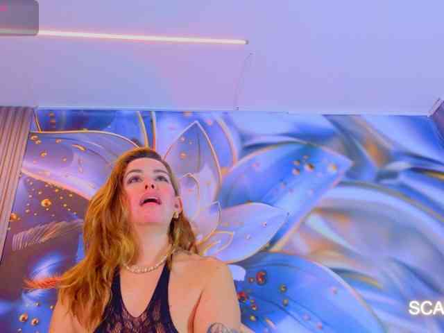 SCARLETTE04 webcam
