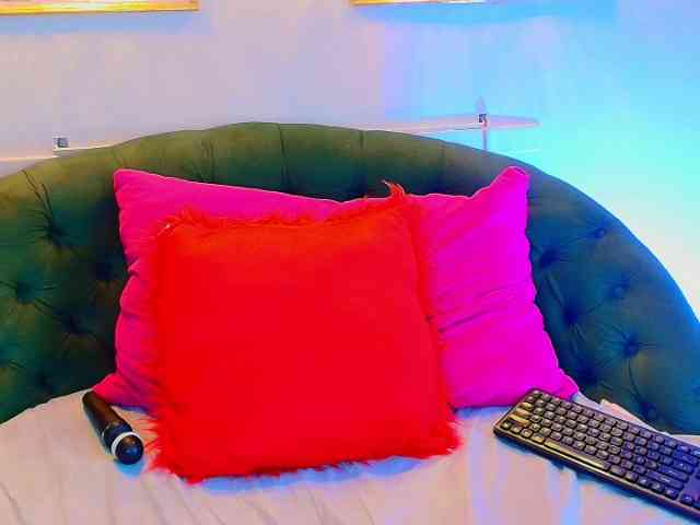 SCARLETTE04 webcam