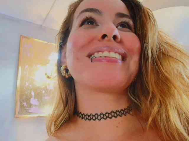 SCARLETTE04 webcam
