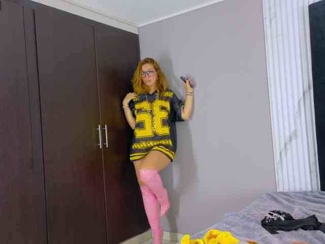 SCARLETTE04 webcam