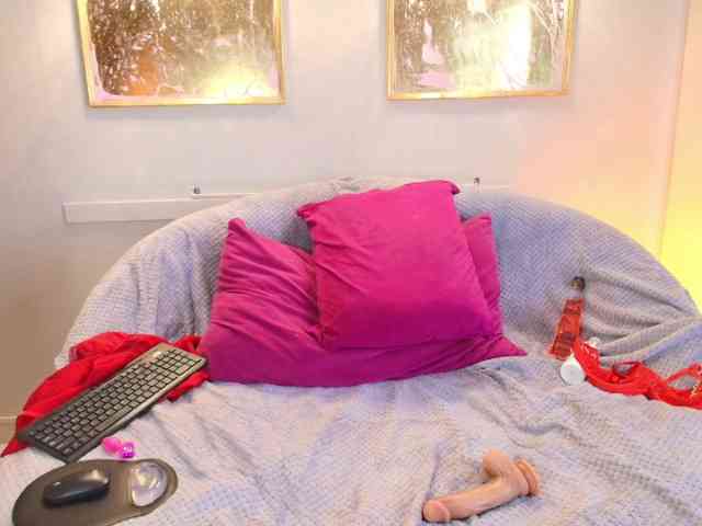 SCARLETTE04 webcam
