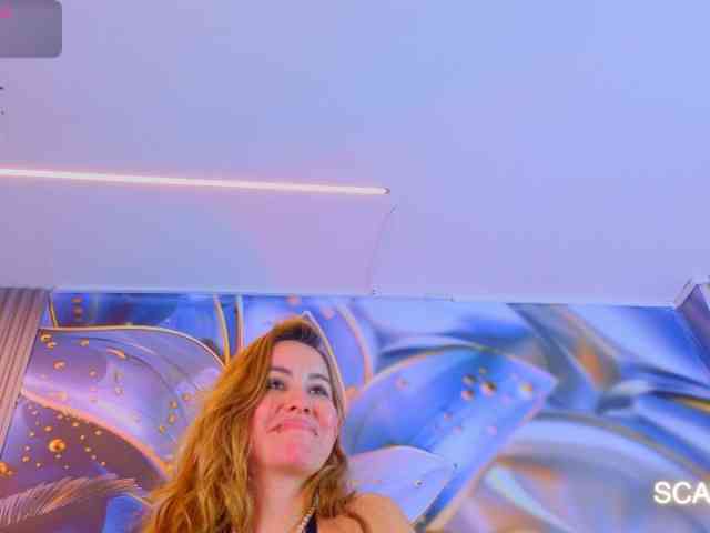 SCARLETTE04 webcam