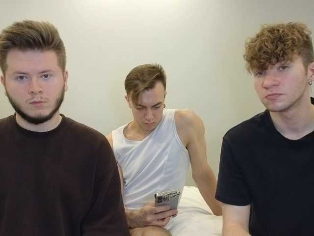 alexxx_d1 — live couple cam