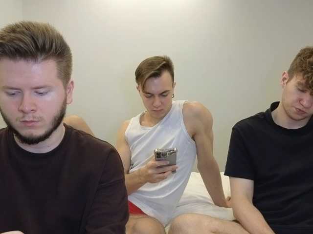 alexxx_d1 — live couple cam